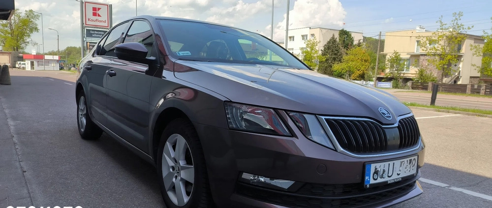 Skoda Octavia cena 62902 przebieg: 76400, rok produkcji 2018 z Złotów małe 562